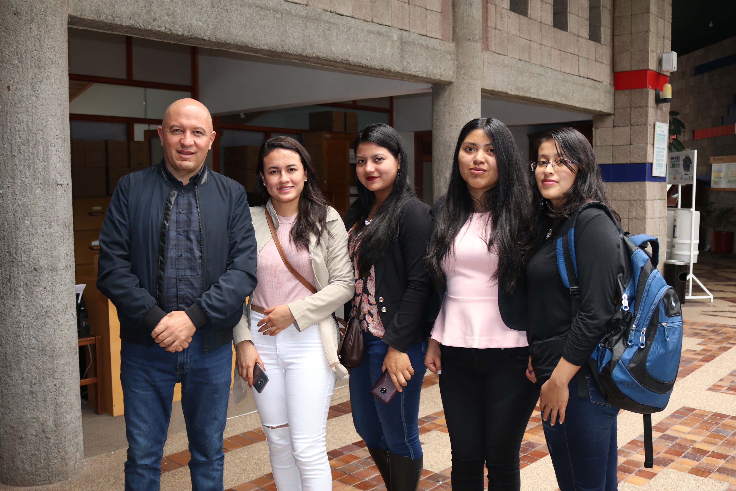 VISITA Estudiantes de la Universidad de Nariño a la Sede Central de CORPONARIÑO