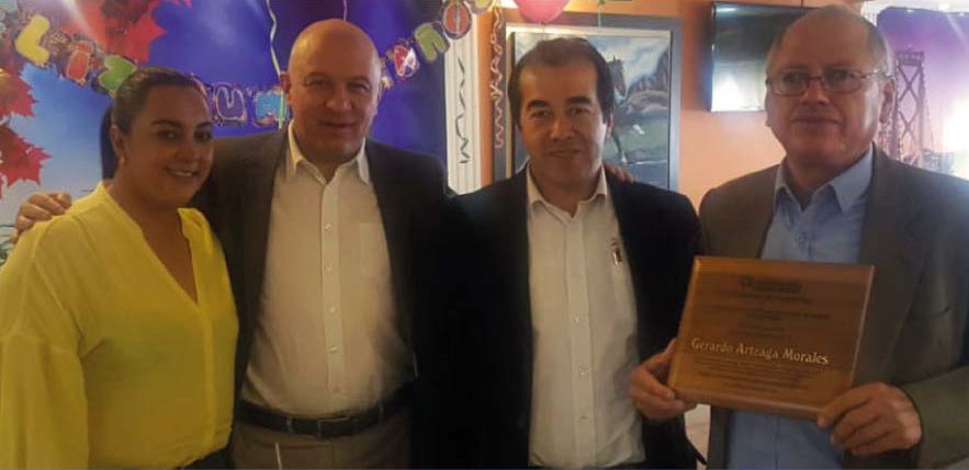 AGRADECIMIENTO Ingeniero Gerardo Arteaga Morales